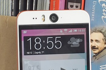 HTC Desire Eye (6).jpg